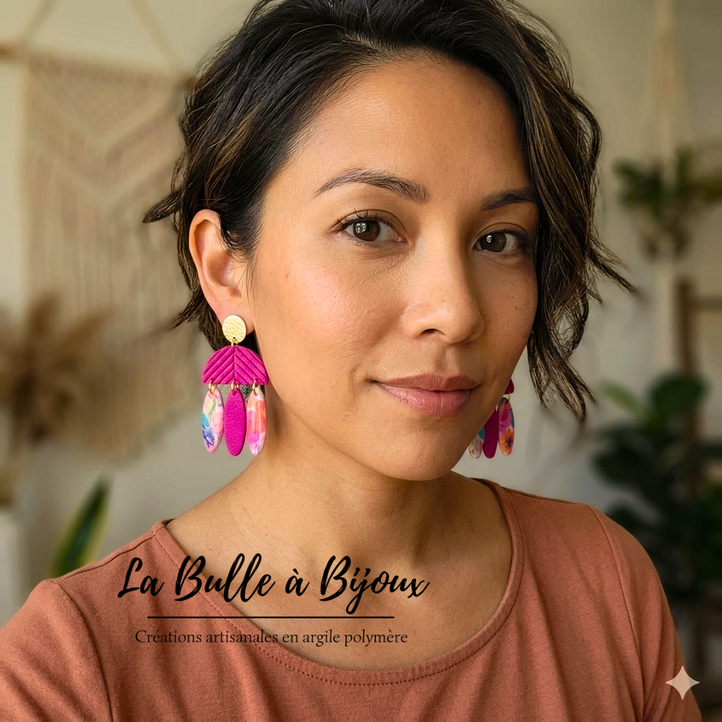 Boucles d'oreille argile polymère fuchsia motif floral pendantes 